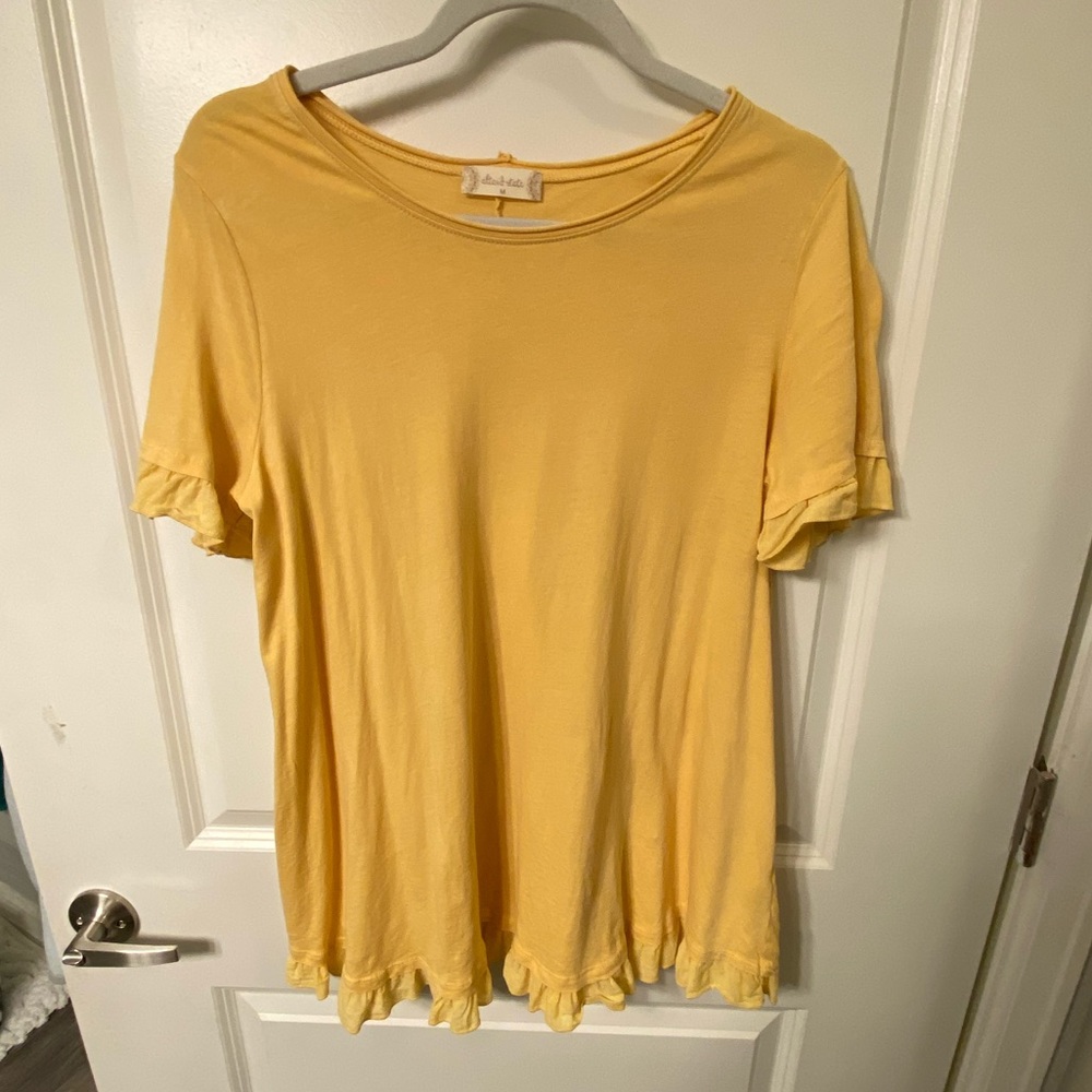 Yellow peplum flowy top
